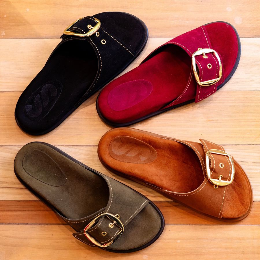 Sandal Kulit Wanita